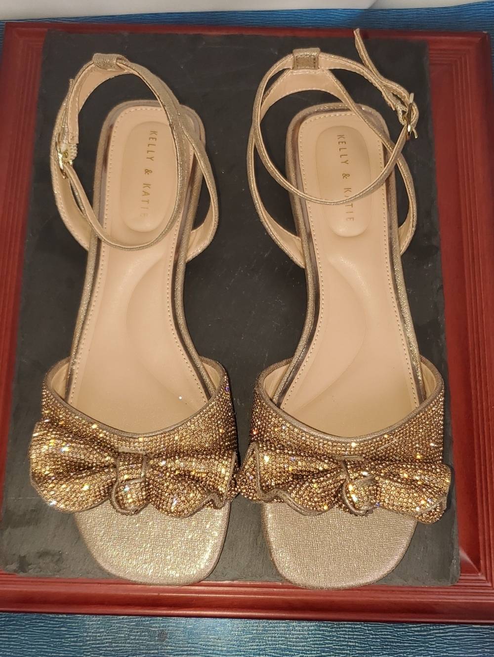 Kelly & Katie Rose Gold Bow Ankle-Strap Sandals Size 9